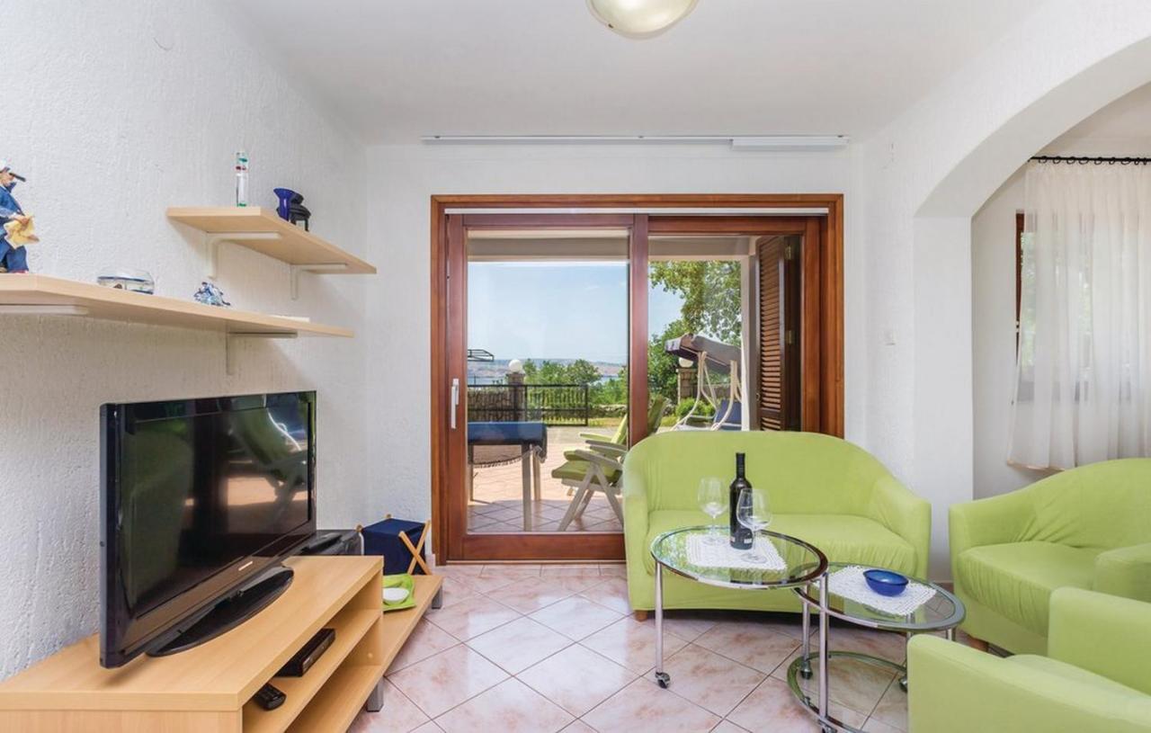 Apartments Paola Karlobag Chambre photo